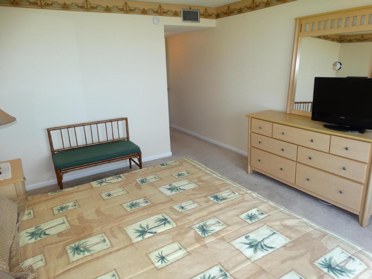 Spanish Main 66- Direct Oceanfront Condo! ココアビーチ エクステリア 写真