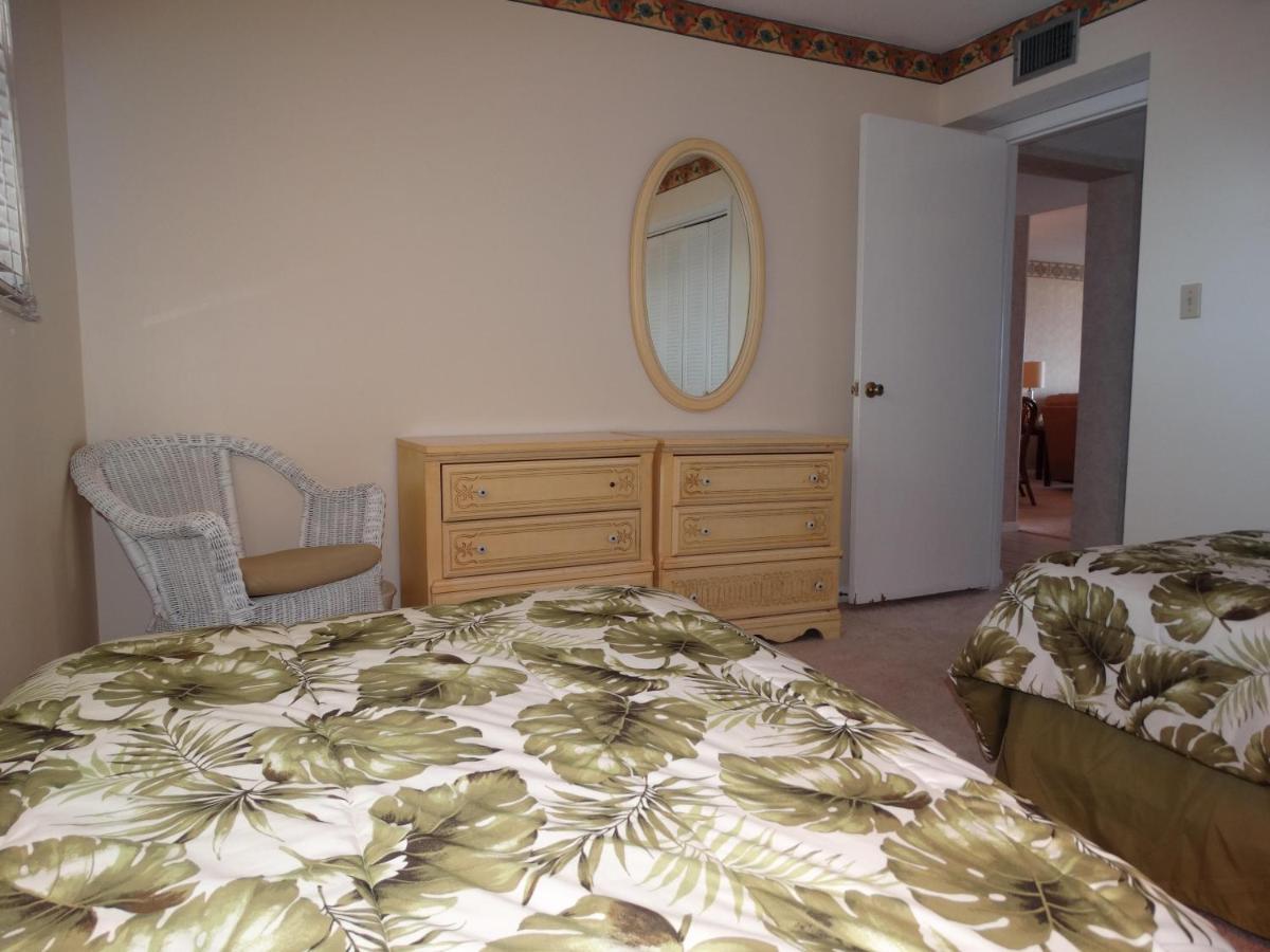 Spanish Main 66- Direct Oceanfront Condo! ココアビーチ エクステリア 写真